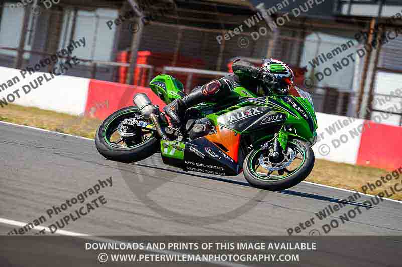 donington no limits trackday;donington park photographs;donington trackday photographs;no limits trackdays;peter wileman photography;trackday digital images;trackday photos